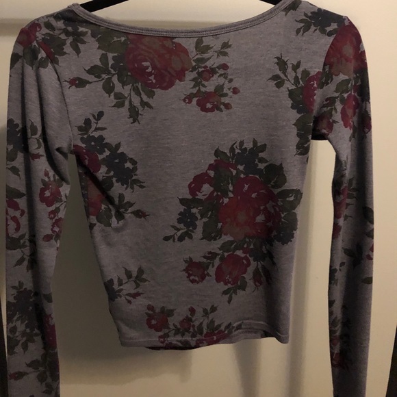 American eagle tight fit long sleeve - Picture 4 of 7